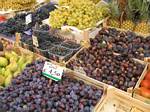 Fruit for sale in northern Italy by Rober J. Wendell - 09-08-2007
